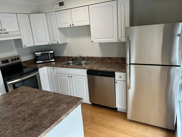 201 Acklen Park Dr #14 — Photo 3