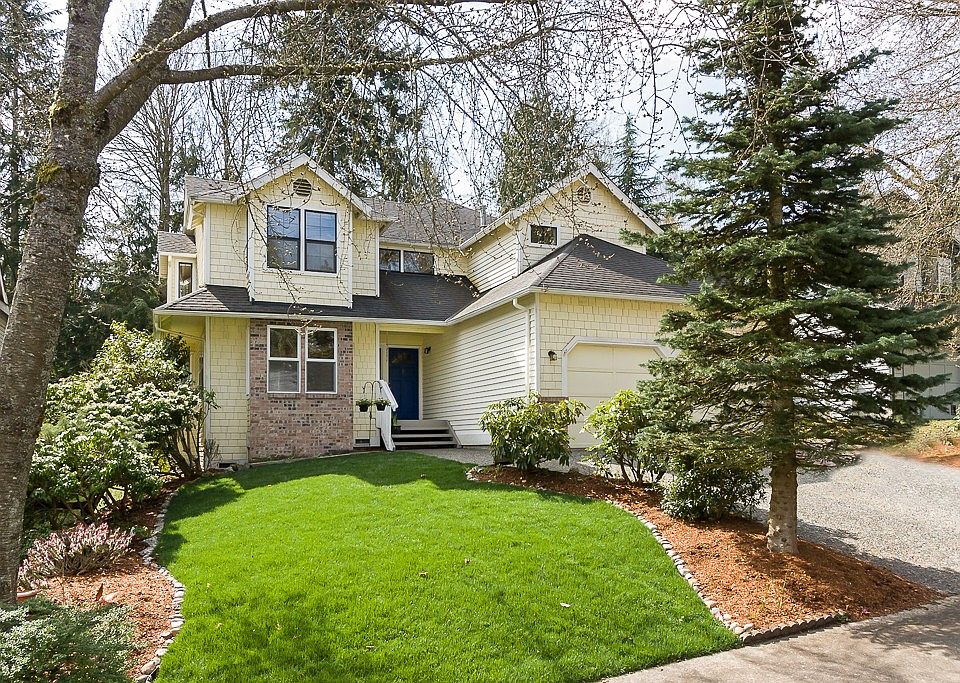 1st image of 2607 NE 184th Pl