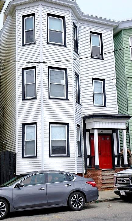 1st image of 196 Bremen St
