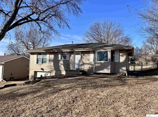 2110 S 123rd St, Omaha, NE 68144