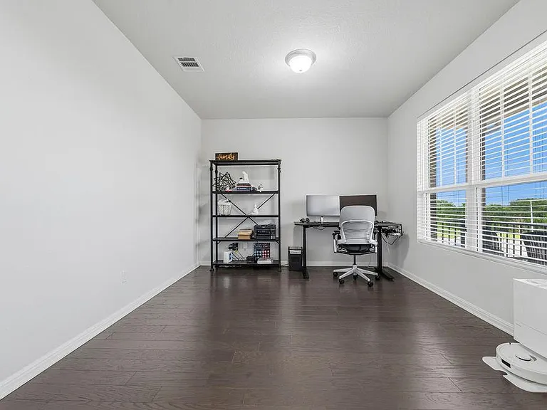 17616 Chino Ln — Photo 6
