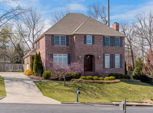 2607 S Forrest Heights Ave, Springfield, MO 65809