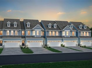 950-2 Memory Ln, Aurora, OH 44202