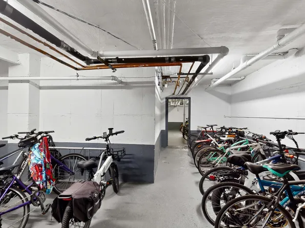 52-21 39th Road image 18 of 18