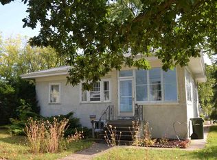 116 Olive St, Cedar Falls, IA 50613