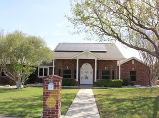 309 Far Hills Dr, Del Rio, TX 78840