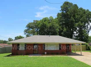 4888 Leonard Rd, Memphis, TN 38109
