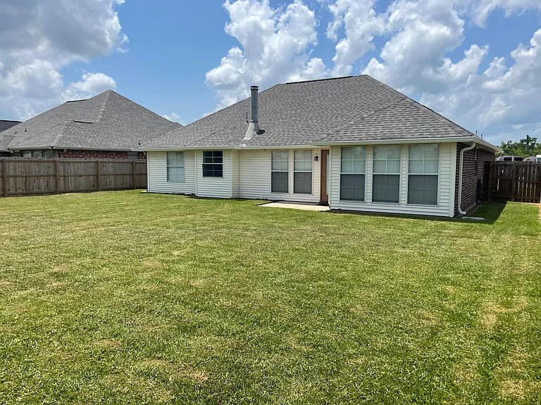 26 Tuscany Dr — Photo 5