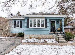 69 Lowrey Ave N, Cambridge, ON N1R 5A4