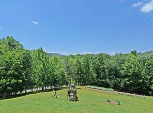 371 Riverbend Dr, Hayesville, NC 28904