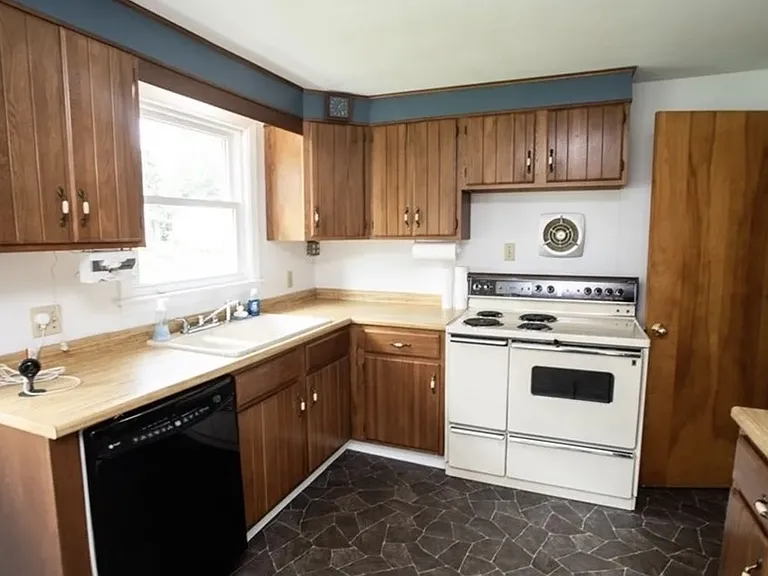 607 Forest Dr — Photo 8