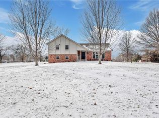 16030 Nall Ave, Stilwell, KS 66085