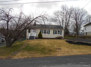 7 Woodland Rd, Monroe, NY 10950