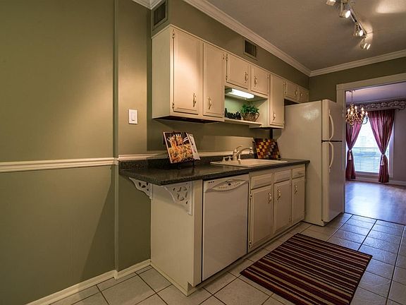 5th image of 6874 Marshall Place Dr