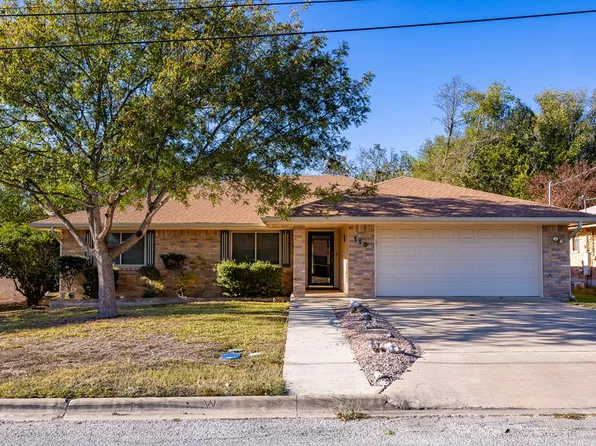 110 Erin Dr, Kerrville, TX 78028