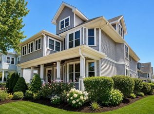 256 Watertown St #256, Newton, MA 02458