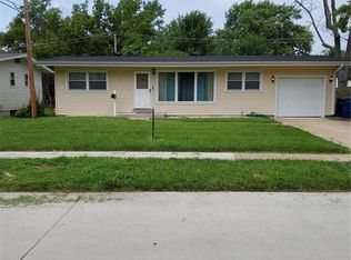 265 Duquette Ln, Florissant, MO 63033