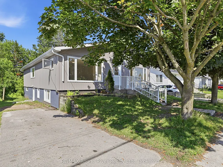 144 Macdonald Ave #A — Photo 2