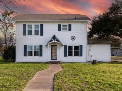 403 E Avenue A, Rosebud, TX, 76570