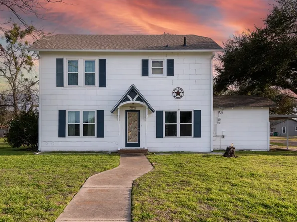 403 E Avenue A, Rosebud, TX 76570