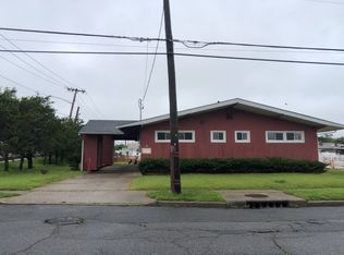 92 Suffolk Rd, Island Park, NY 11558