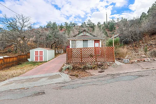 811 Shoshone Pl Photo 1