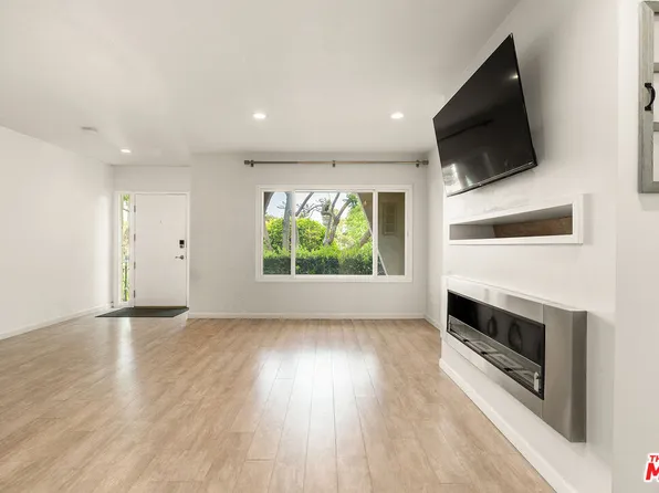 8025 Redlands St APT 1, Playa Del Rey, CA 90293