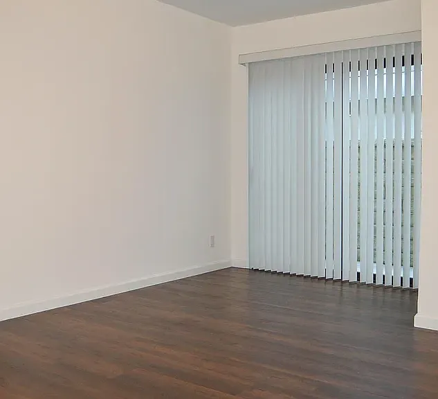 1832 Purdue Ave #102 — Photo 7