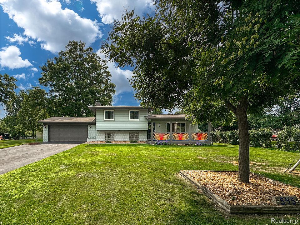 1st image of 545 Woodbridge Cir