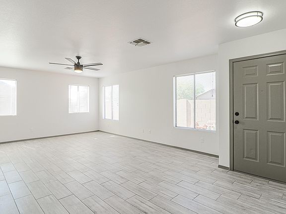 4th image of 11421 W Hutton Dr