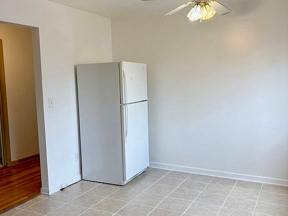 5th image of 2130 Tuxedo Ave