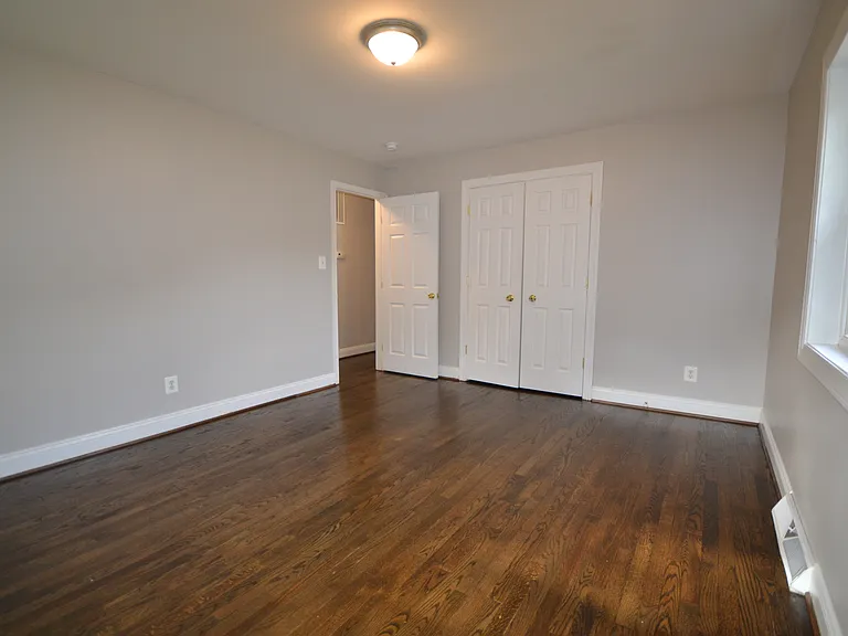 2623 Dakota St — Photo 15