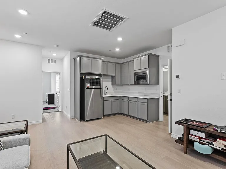 3546 Luciana Glen Ave — Photo 19