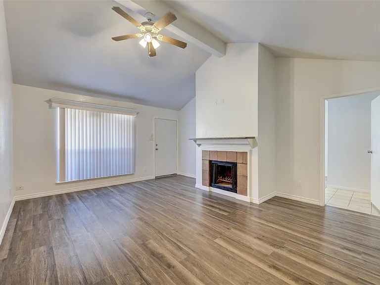 10202 Forum Park Dr #256 — Photo 4