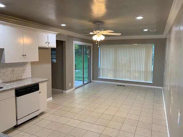 4852 Kyledale Ct — Photo 13