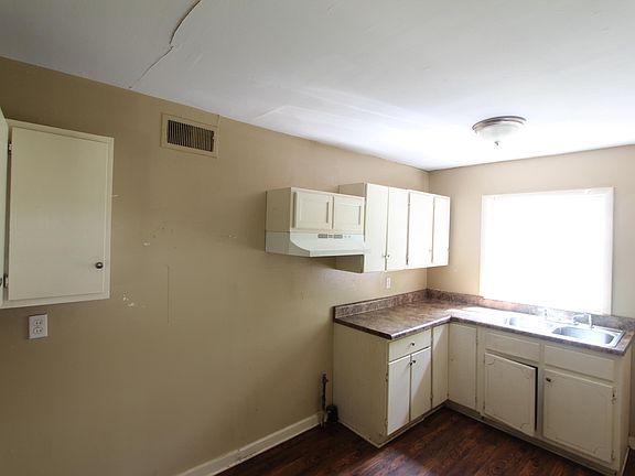 5825 Court O Birmingham AL 35228 Zillow