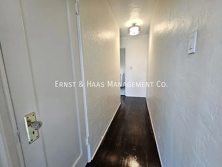 332 Hermosa Ave — Photo 7