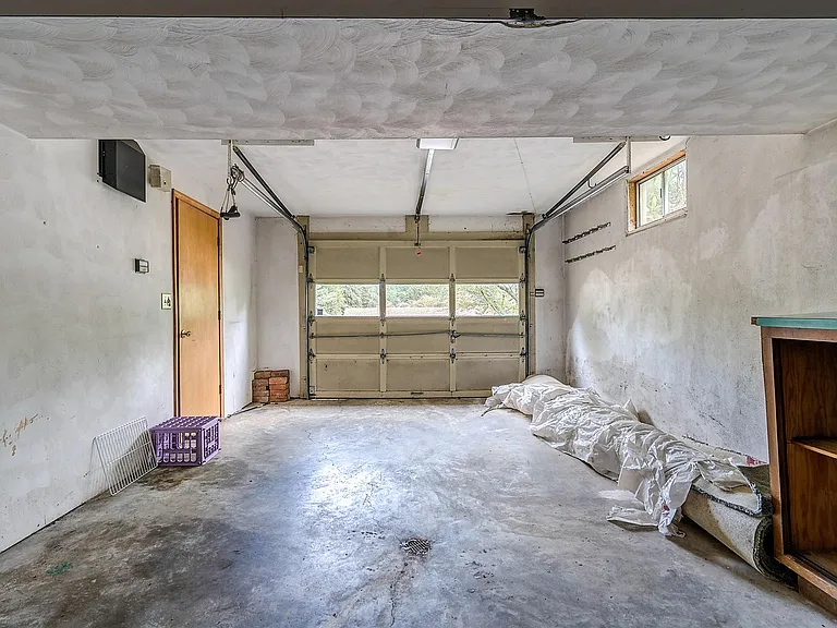 306 Highfield Rd — Photo 18