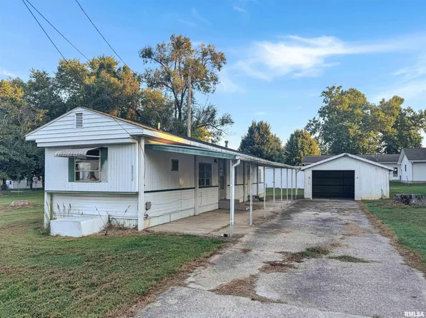109 W 2nd St, Versailles, IL 62378