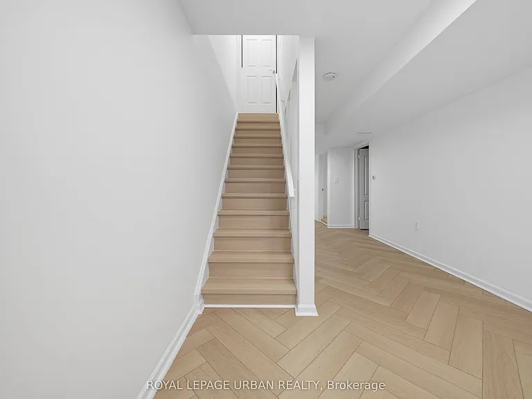 153 Craven Rd #BASEMENT — Photo 9