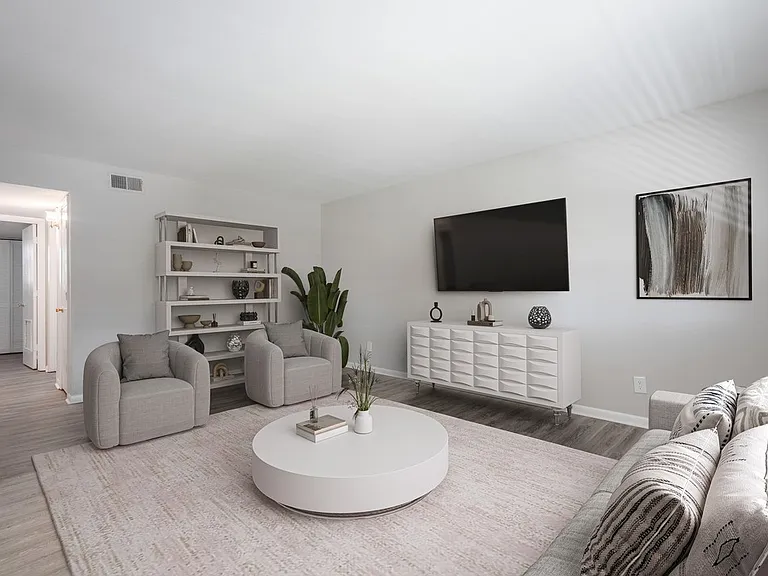 Oyster Point Place — Photo 1