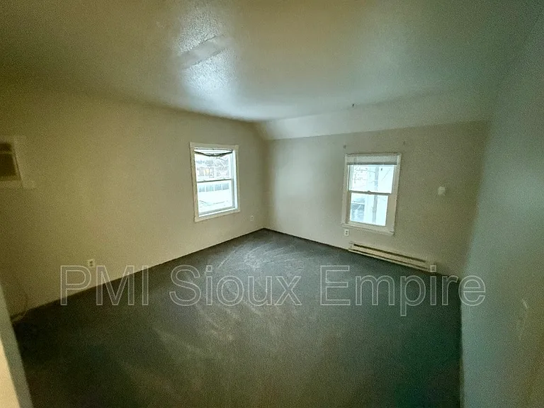 609 S Spring Ave #2 — Photo 6