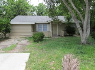 2705 Hughes Rd, Dickinson, TX 77539