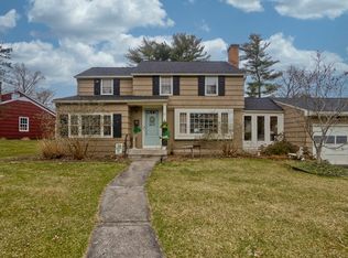 27 George St, Holyoke, MA 01040