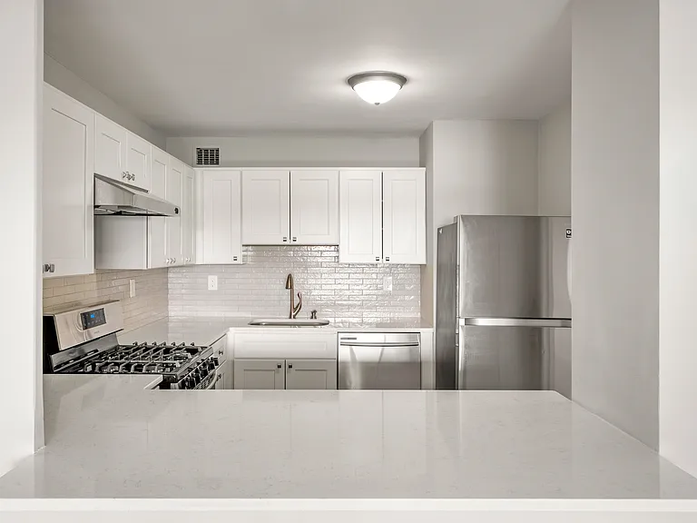 1203 River Rd #6F — Photo 3