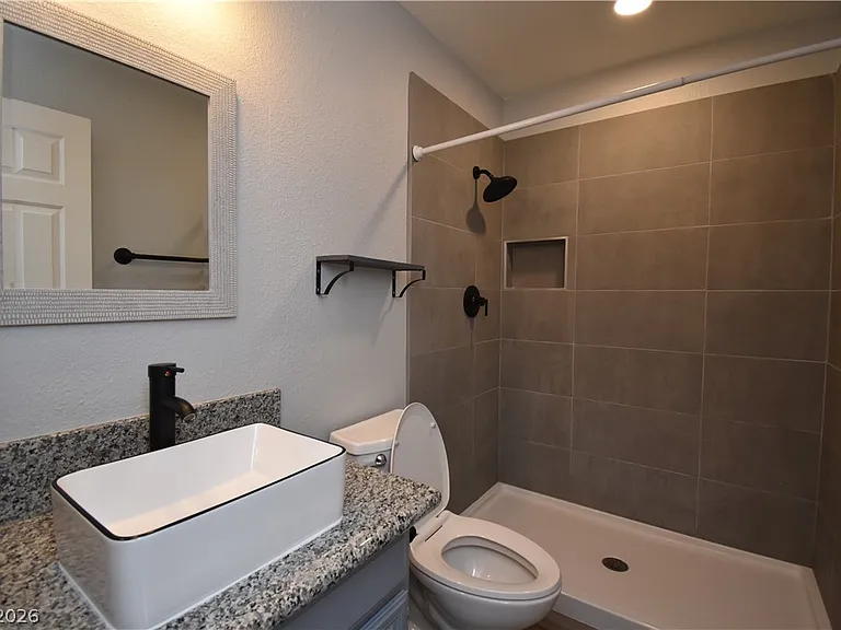 5576 W Rochelle Ave #23C — Photo 9