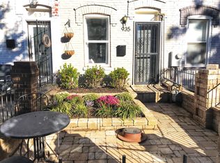 935 8th St NE, Washington, DC 20002