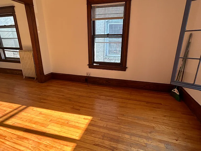 2517 Emerson Ave S #3 — Photo 9