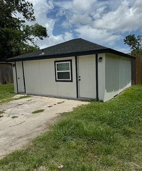 4049 Lucille St #C — Photo 1