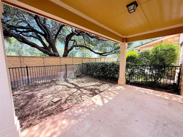 16100 S Great Oaks Dr APT 302, Round Rock, TX 78681
